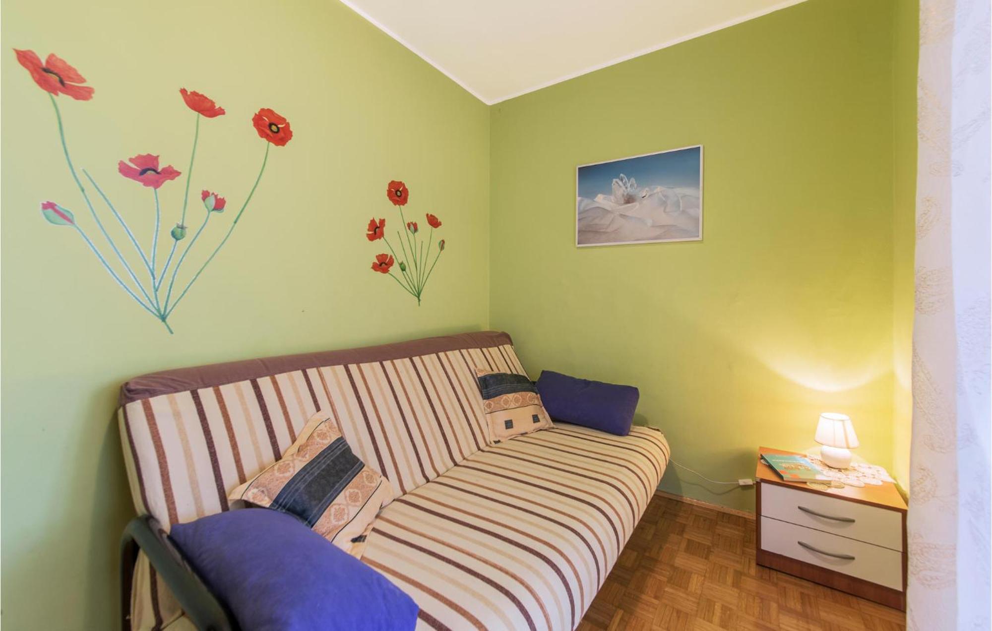 Gorgeous Apartment In Pula With House Sea View Apartmán
