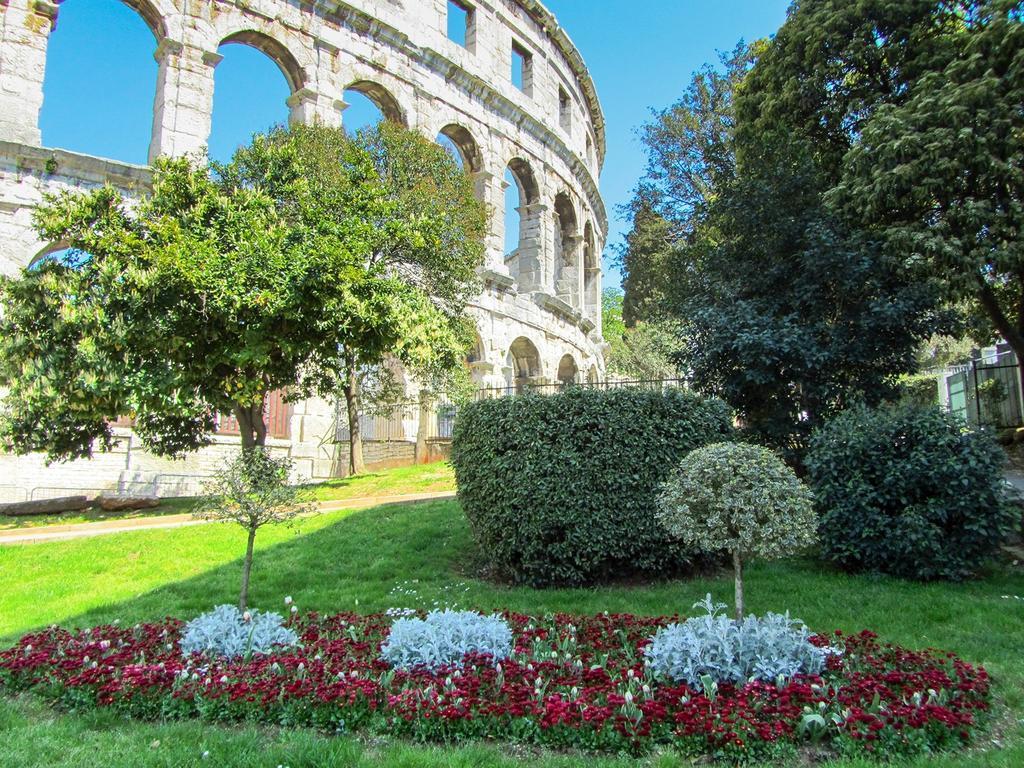Apartmán Gorgeous Apartment In Pula With House Sea View