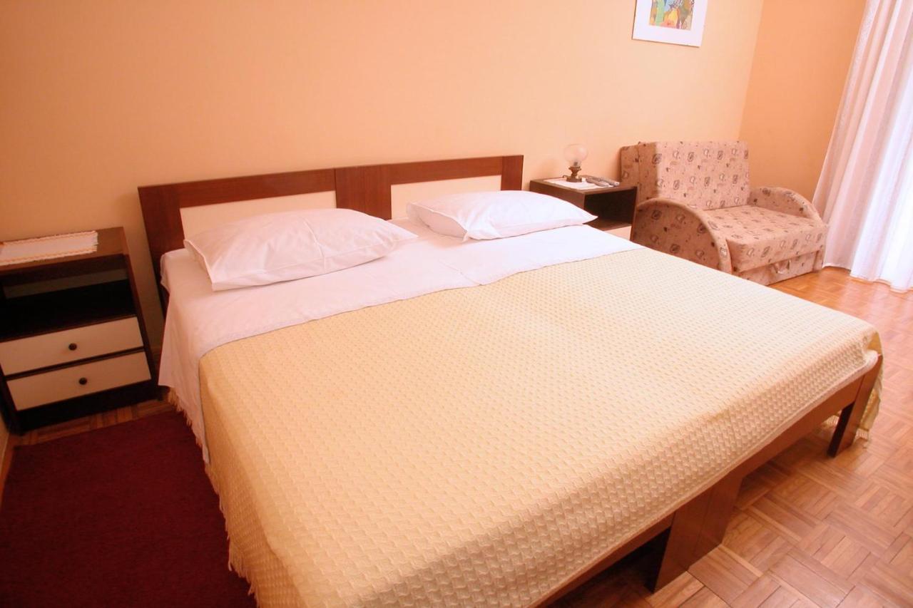 Gorgeous Apartment In Pula With House Sea View * Pula